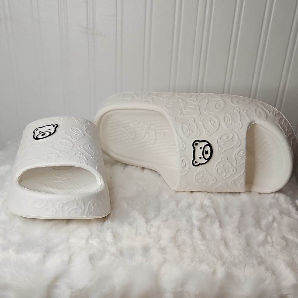 White Bear-Embroidered Slide Sandals